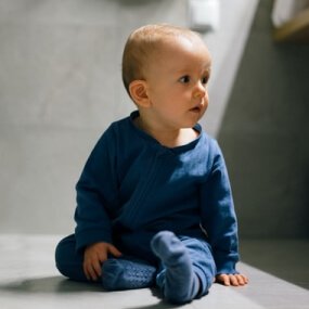 Long Sleeve Sweater Navy Blue